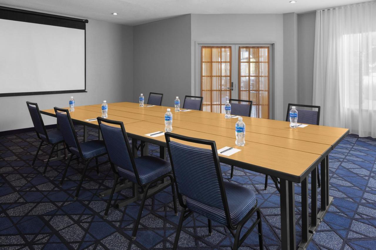 Courtyard By Marriott San Diego Rancho Bernardo Екстер'єр фото