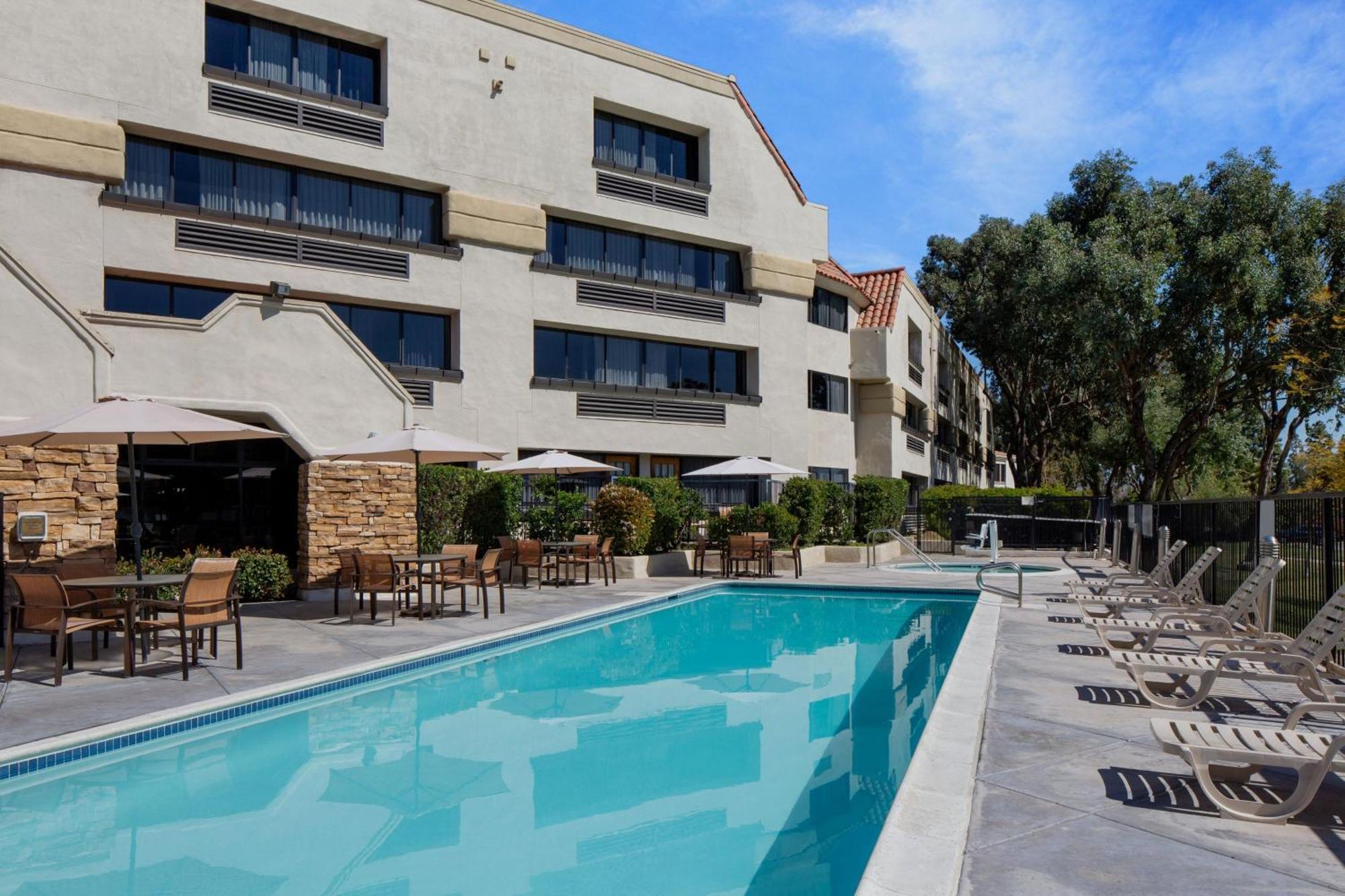 Courtyard By Marriott San Diego Rancho Bernardo Екстер'єр фото