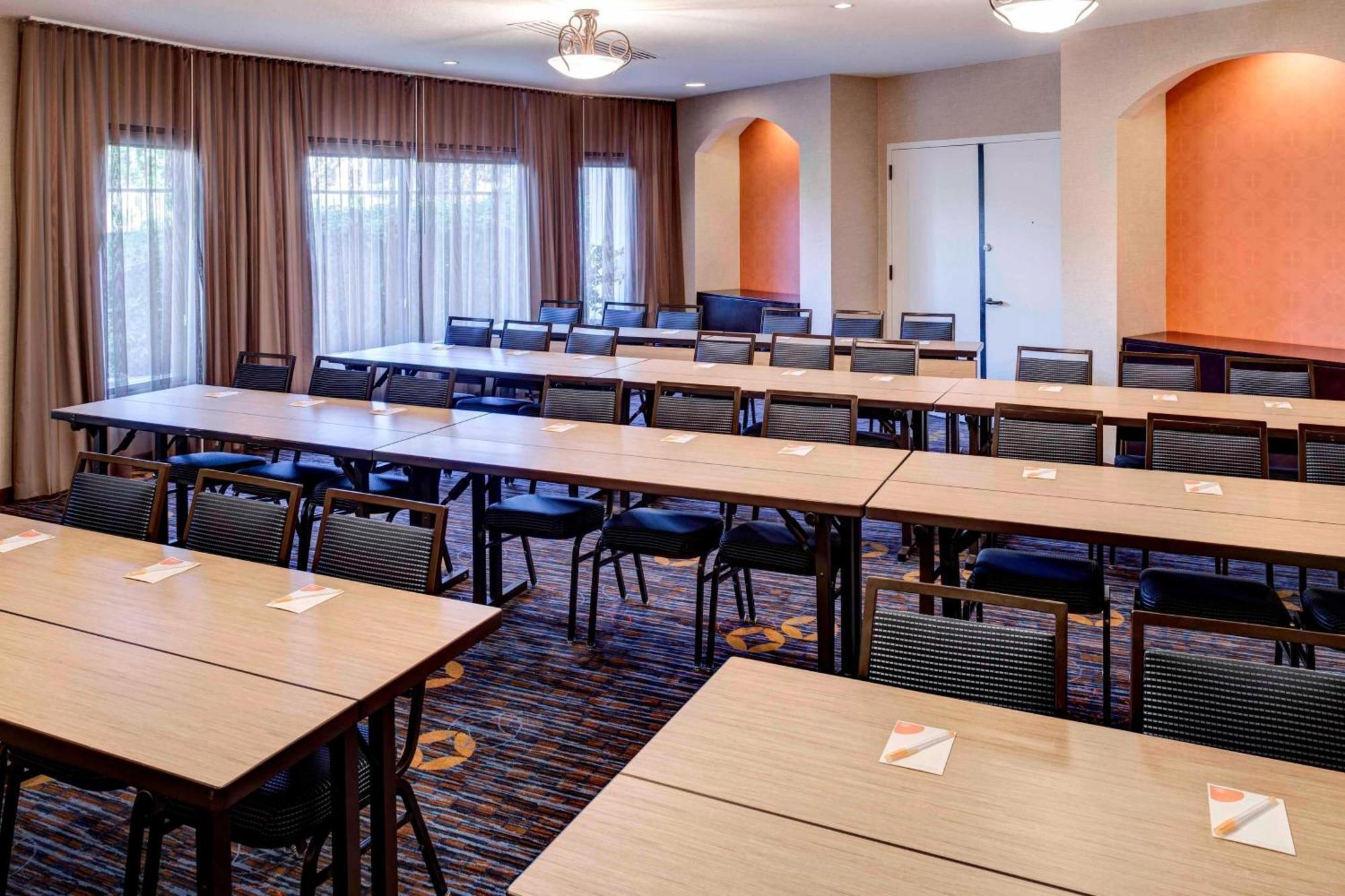 Courtyard By Marriott San Diego Rancho Bernardo Екстер'єр фото